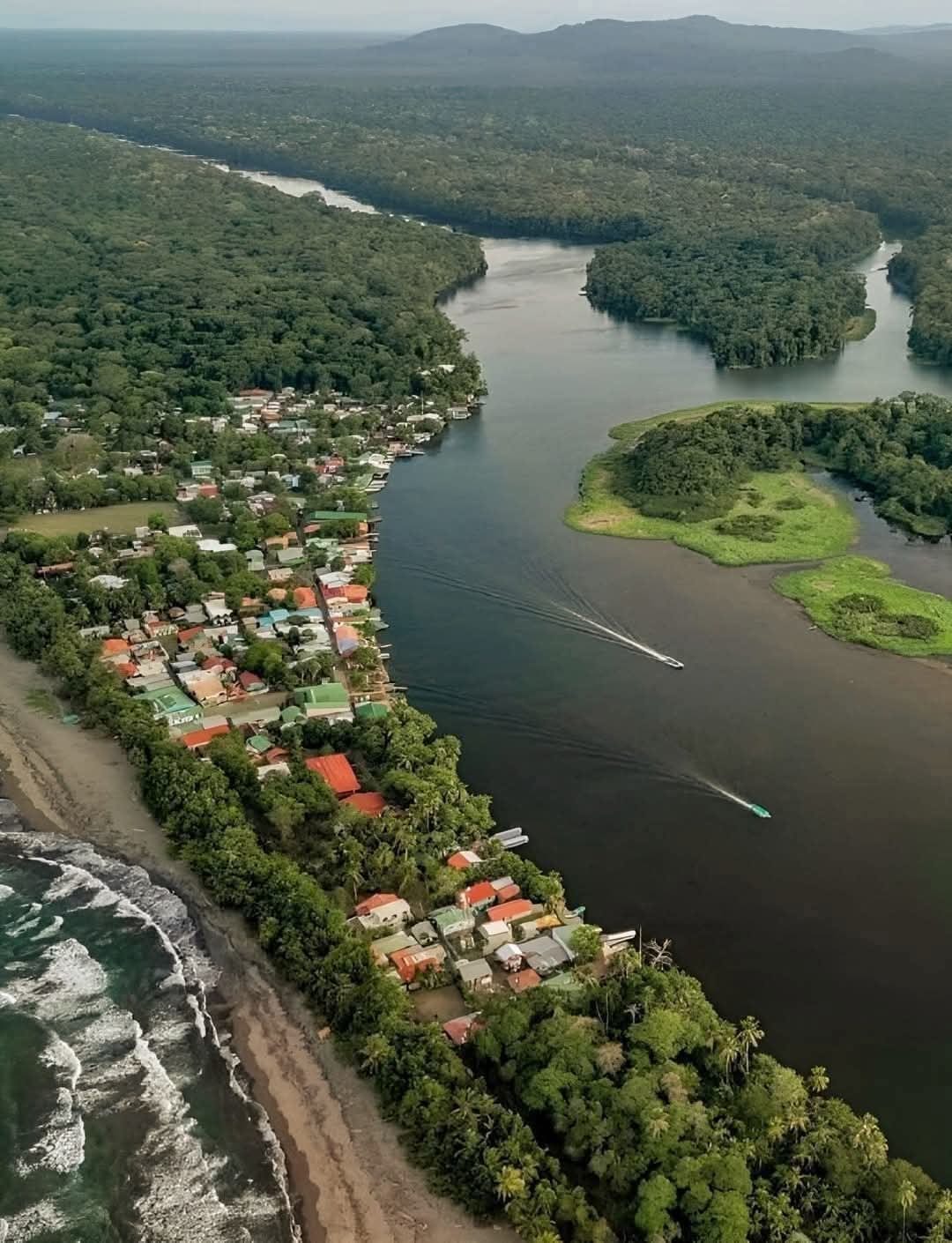 Pueblo de Tortuguero